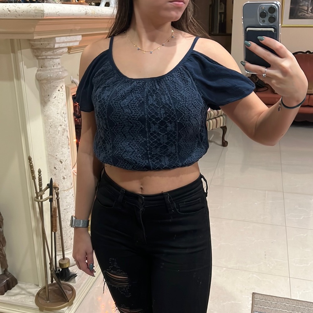 Navy hollister crop top